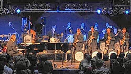 Spielt im Rathaussaal auf dem ersten Silvestival: Die Thilo Wolf Big Band Spielt im Rathaussaal auf dem ersten Silvestival: Die Thilo Wolf Big Band