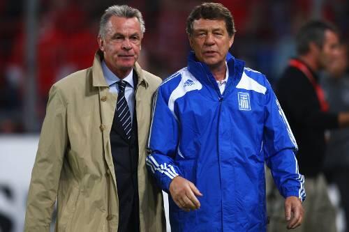 Sieger und (schlechter) Verlierer: Ottmar Hitzfeld mit Otto Rehhagel.