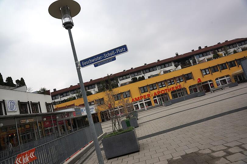 Der Geschwister-Scholl-Platz in Fürstenfeldbruck. Hier wohnte das Mordopfer.