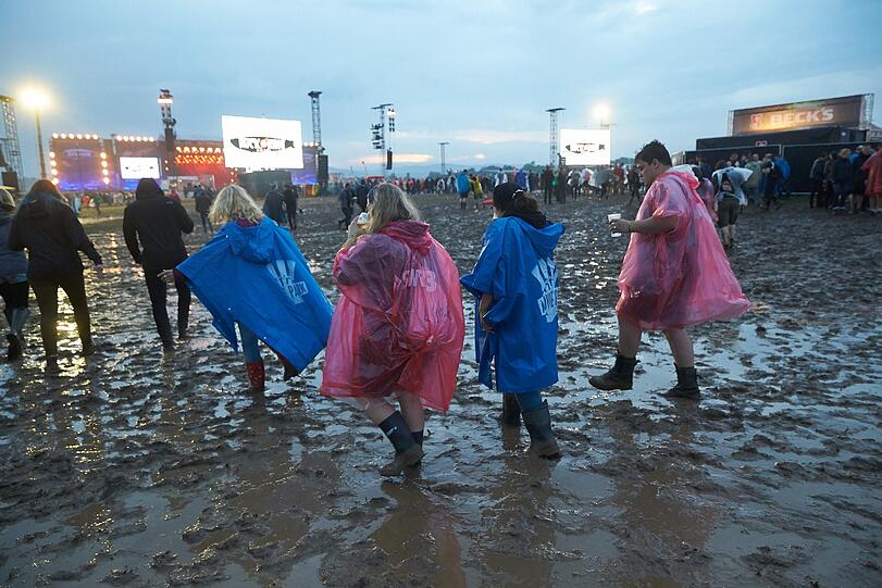 Die Bilder vom ersten Tag des Festivals Rock am Ring 2016 in Mendig.