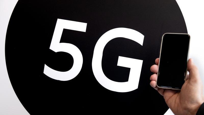 Beim mobilen Datenverbrauch wird Westeuropa der Prognose zufolge dank 5G mit durchschnittlich 36 Gigabyte pro Monat hinter Nordamerika auf den zweiten Platz vorrücken. Beim mobilen Datenverbrauch wird Westeuropa der Prognose zufolge dank 5G mit durchschnittlich 36 Gigabyte pro Monat hinter Nordamerika auf den zweiten Platz vorrücken.