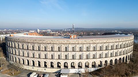 In der Kongresshalle wollte Hitler einst w&auml;hrend der Reichsparteitage seine Reden halten. Die Nazis haben das monumentale Bauwerk aber nie fertiggestellt. (Archivbild)