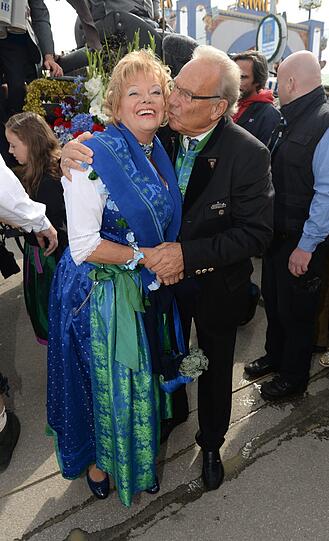 Die Wiesnwirte Margot und Günter Steinberg.