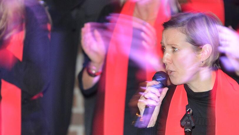 Der Goseplchor sucht Neuperlacher, die gerne singen. Der Goseplchor sucht Neuperlacher, die gerne singen.