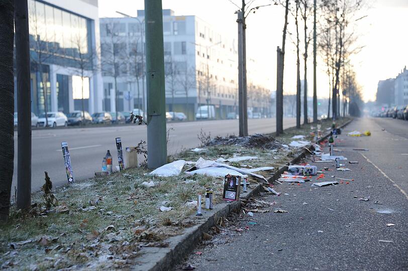 Katerstimmung nach einem rauschenden Fest. Die morgendlichen Impressionen von einem Stadtgang durch München.