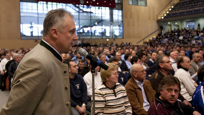 Hans Vonavka, hier bei der Jahreshauptversammlung des TSV 1860 im Jahr 2009.