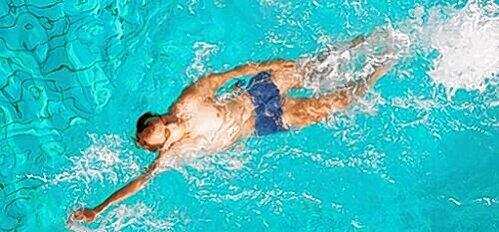 Schwimmen lernen &ndash; das ist nicht nur etwas für Kinder, sondern auch für Erwachsene.