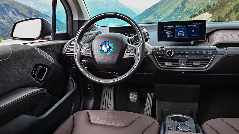 Bei der i3-Neuauflage setzt BMW eine weiterentwickelte Version des Bediensystems iDrive ein.