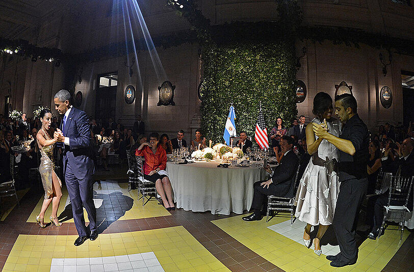 Auch "First Lady" Michelle Obama legte eine flotte Sohle aufs Parkett.