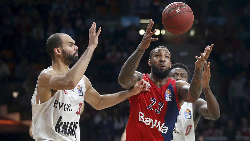 Überzeugend gegen Würzburg: Derrick Williams und der FCBB. Überzeugend gegen Würzburg: Derrick Williams und der FCBB.