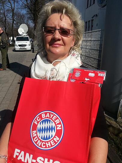 Angelika Strobach: Weil er ein hohes Maß an sozialem Engagement hat, ist das Urteil noch recht milde ausgefallen. Oliver Kahn könnte ich mir als Nachfolger vorstellen. Er hat Charakterstärke und Ausstrahlung.