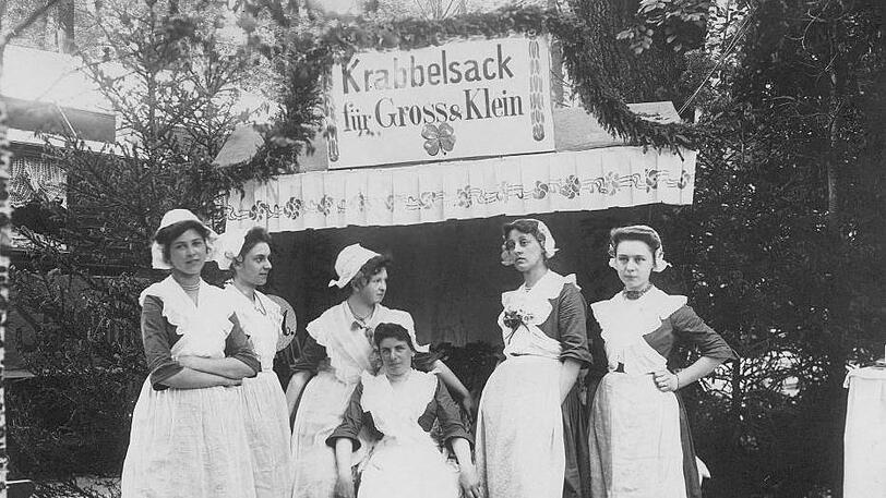 Ein Bild aus dem Jahre 1905: Ein Verkaufsstand auf der Johanni-Dult.
