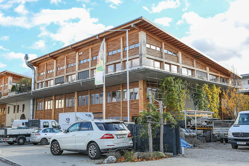 Das Firmengebäude in Sendling haben die Hinderers mit ihren Mitarbeitern selbst ausgebaut. Nur das Betongerippe errichtete eine andere Firma.