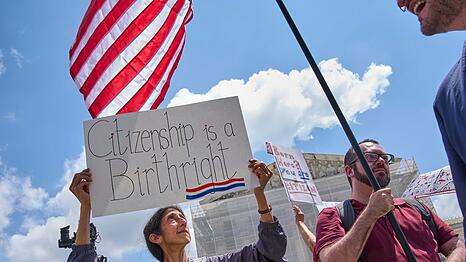 Das juristische Tauziehen um das umstrittene Dekret zum Geburtsrecht landet erneut vor dem Supreme Court landen. (Archivbild)
