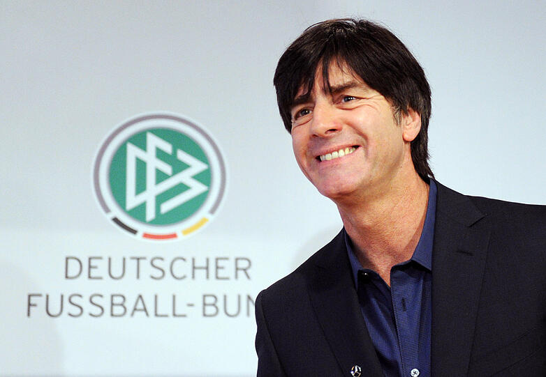 Er hat's getan: Jogi Löw bleibt bis 2014 Bundestrainer.