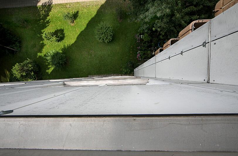 Da kann es einem schlecht werden: Hier stürzte die Hausfrau 16 Meter in die Tiefe.