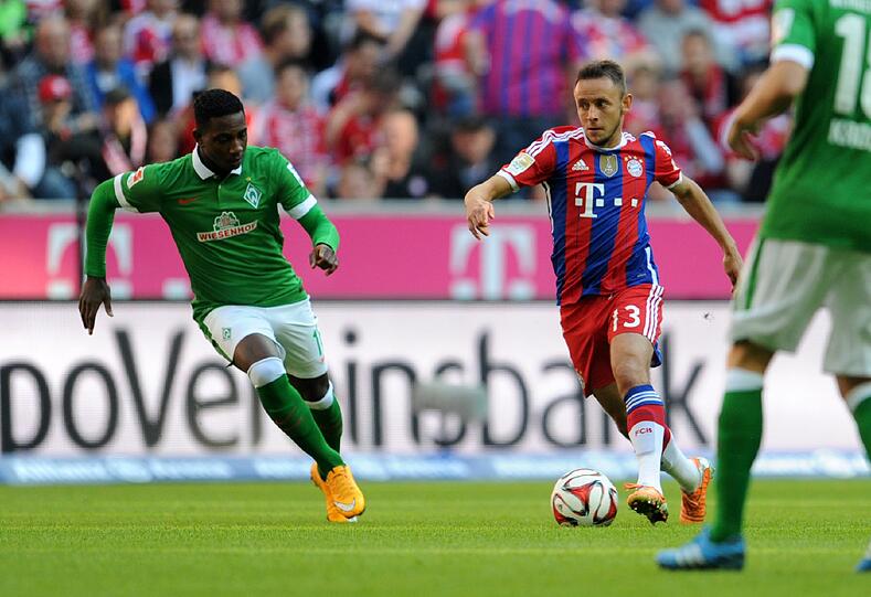 Rafinha:

Blieb in dem starken Bayern-Ensemble unauffällig, erledigte seinen Job aber sehr souverän. Allerdings wurde er von Eljero Elia auch nicht gefordert.

NOTE: 3