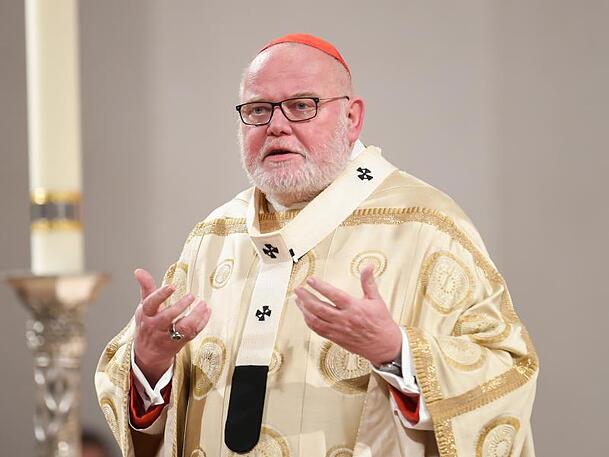 Kardinal Reinhard Marx zelebriert die Christmette in der Frauenkirche.