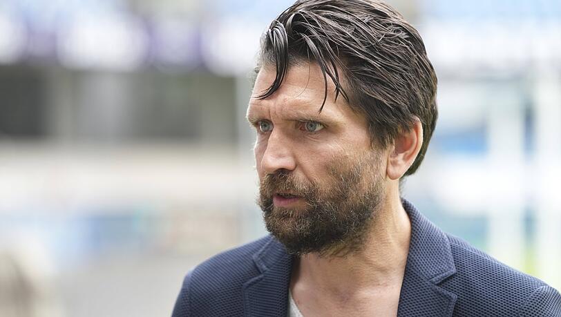 "Ich bin ein ruhiger und sachlicher Trainer", witzelt er, um sich danach mit Jürgen Klopp zu vergleichen: Türkgücüs Peter Hyballa.