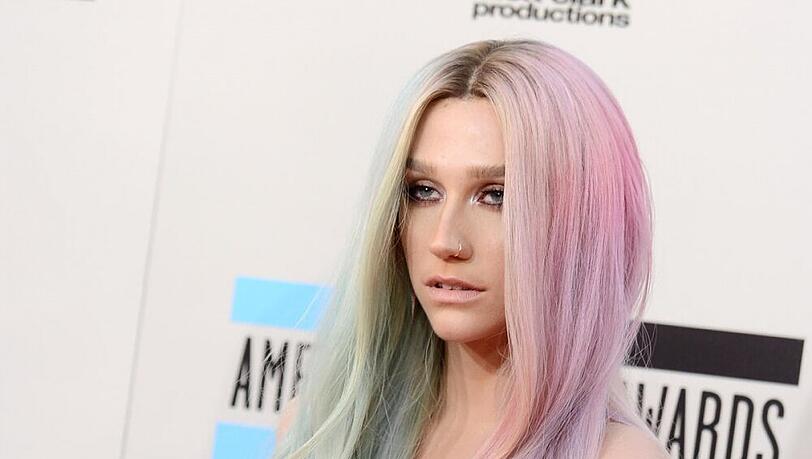 Sängerin Kesha bei den American Music Awards 2013 Sängerin Kesha bei den American Music Awards 2013