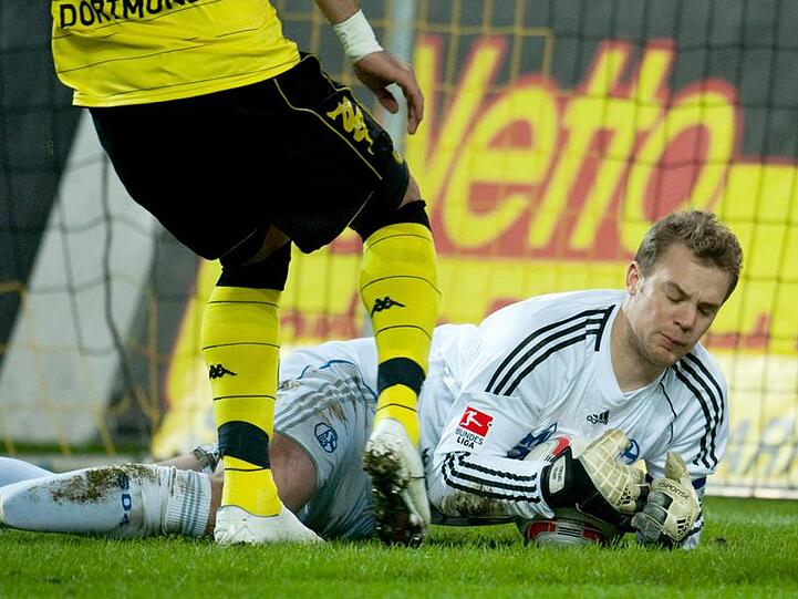 Hielt für Schalke 04 Ball und Punkt fest: Keeper Manuel Neuer bewies am Freitag seine Weltklasse-Form.
