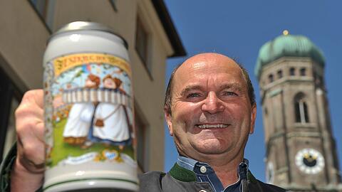 Hat heuer Dallmayr-Kaffee vorm Zelt: Sepp Krätz.