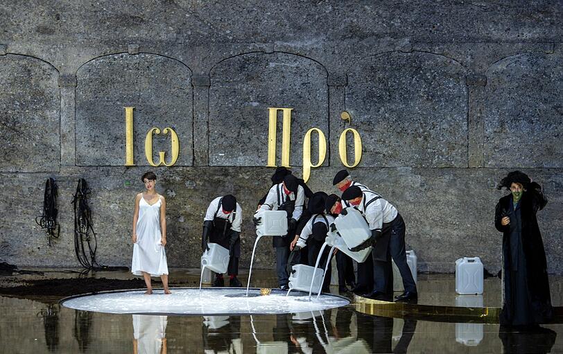 Richard Strauss' Oper "Salome" in der Inszenierung von Romeo Castellucci in der Felsenreitschule.