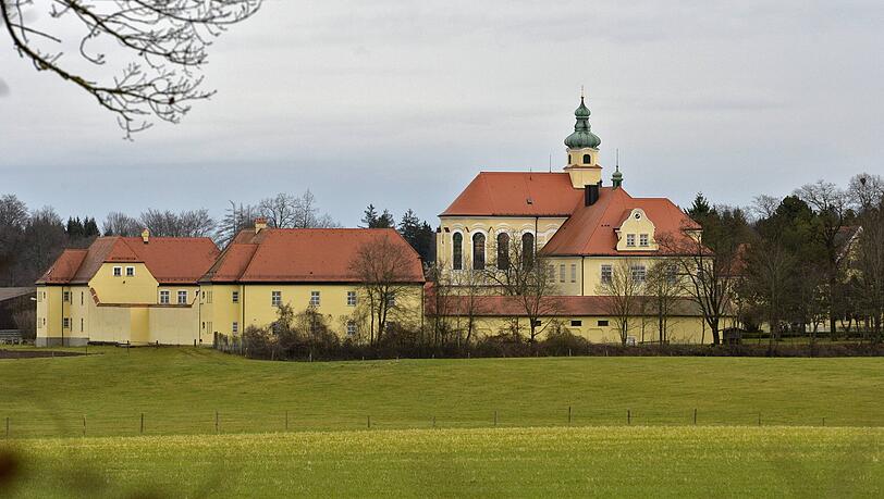 Alfons Schuhbeck saß zuletzt in der Außenstelle Rothenfeld der JVA Landsberg am Lech ein. Alfons Schuhbeck saß zuletzt in der Außenstelle Rothenfeld der JVA Landsberg am Lech ein.