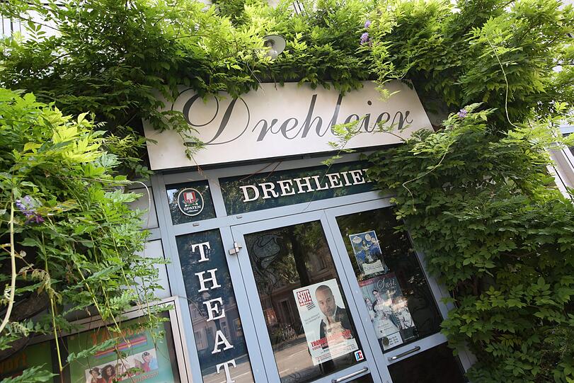 Auch ein Theater gibt es an der Rosenheimer Straße: die Drehleier.