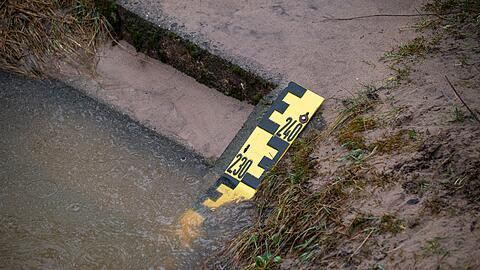 Ade, Schnee! Nach Schneef&auml;llen in den vergangenen Tagen hat der DWD teils zweistellige Temperaturen im Freistaat angek&uuml;ndigt. Die Hochwassergefahr steigt.