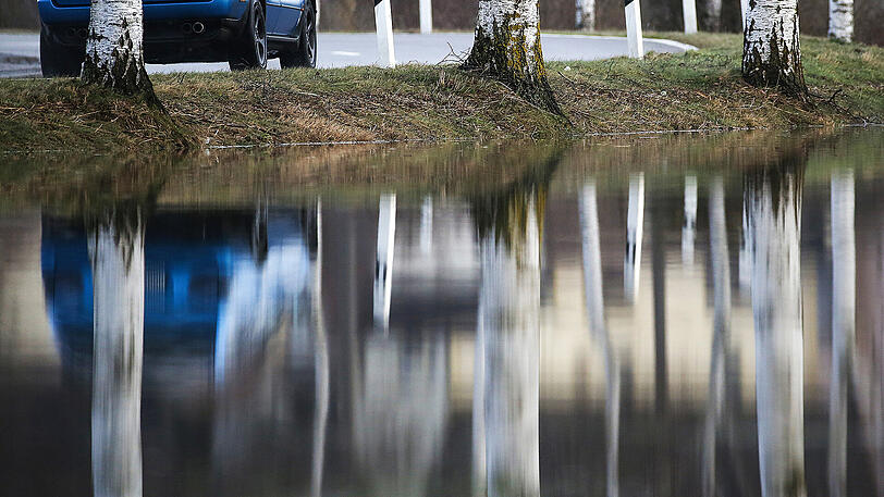 In Regensburg und Straubing ist die Donau schon teilweise über die Ufer getreten.