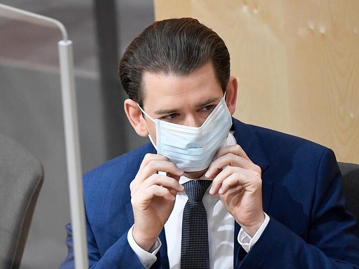 Österreichs Bundeskanzler Sebastian Kurz mit Mundschutz während einer Sitzung des Nationalrate.