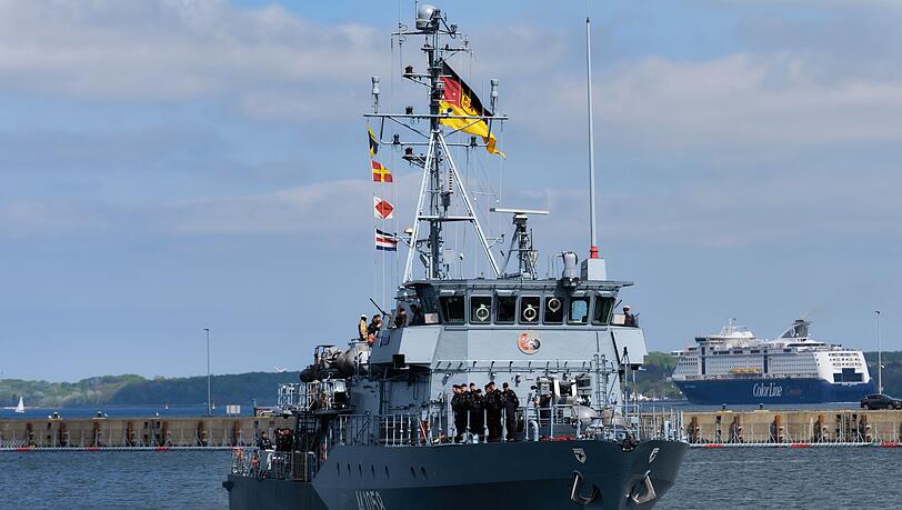 Sollte Deutschland sich an einer Militärmission beteiligen, gehört das Minenjagdboot Fulda zum deutschen Beitrag. Sollte Deutschland sich an einer Militärmission beteiligen, gehört das Minenjagdboot Fulda zum deutschen Beitrag.