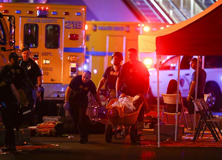 Drama in Las Vegas. Der als Steven Paddock identifizierte Schütze feuerte auf zahlreiche Konzertbesucher. Die Bilder.