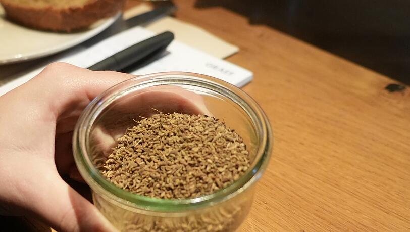 Mit dem passenden Gewürz zaubert man ein bestimmtes Gefühl ins Brot. Mit dem passenden Gewürz zaubert man ein bestimmtes Gefühl ins Brot.