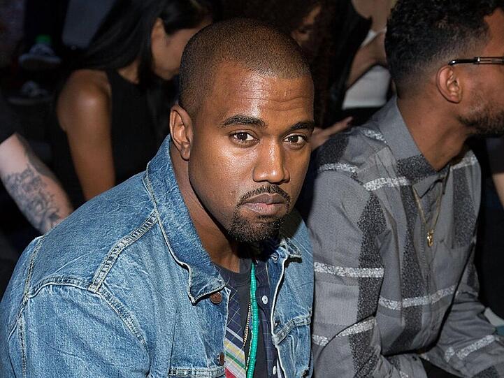 Kanye West - mäßig gut gelaunt - bei einer Modenschau in New York