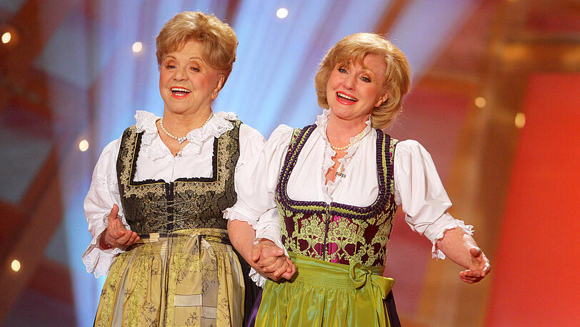 Bekanntes und beliebtes Gute-Laune-Duo: Bis wenige Monate vor Maria Hellwigs Tod stand Margot mit ihrer Mutter auf der B&uuml;hne