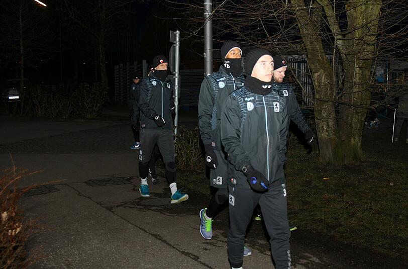 Frühsport für die Löwen: Um 7.15 Uhr war Treffpunkt, um 7.30 Uhr ging es zum Laufen.