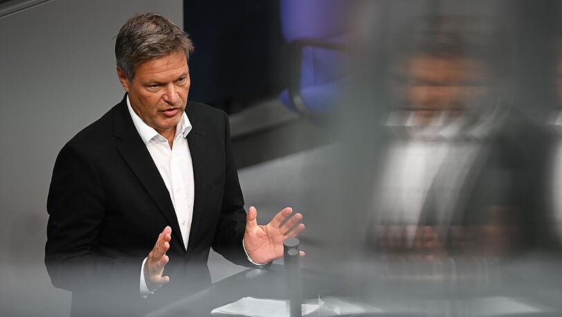 Ex-Vizekanzler Habeck will Abstand vom Politikbetrieb finden. (Archivbild)