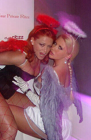 Die unschuldigen Engelchen Lydia P. und Samira Summer