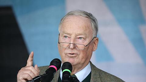 "Das Video hätte man nicht veröffentlichen müssen", sagte Gauland im ZDF.