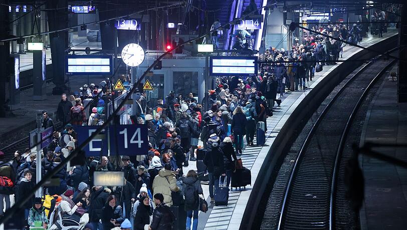 Bahnverkehr läuft nach Warnstreik wieder