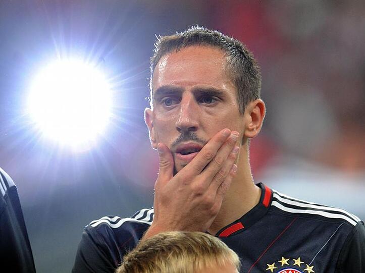 Franck Ribéry trauert offenbar den Zeiten hinterher, als Ottmar Hitzfeld noch Bayer-Trainer war.
