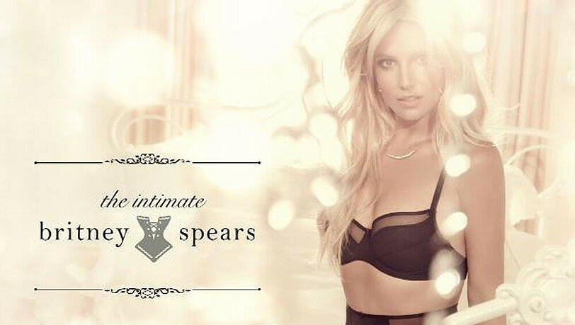 Britney Spears posiert für ihr eigenes Unterwäschen-Label Britney Spears posiert für ihr eigenes Unterwäschen-Label