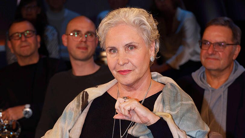 Katerina Jacob ist w&uuml;tend &ndash; eine Nachbarin provoziert sie mit Falschaussagen.