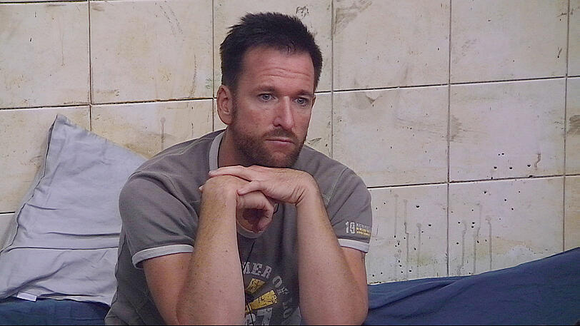 Gefühlsausbruch vom Wendler im Keller: Der Schlagerstar zeigt sich gerührt von den Aussagen seiner Mitbewohner.