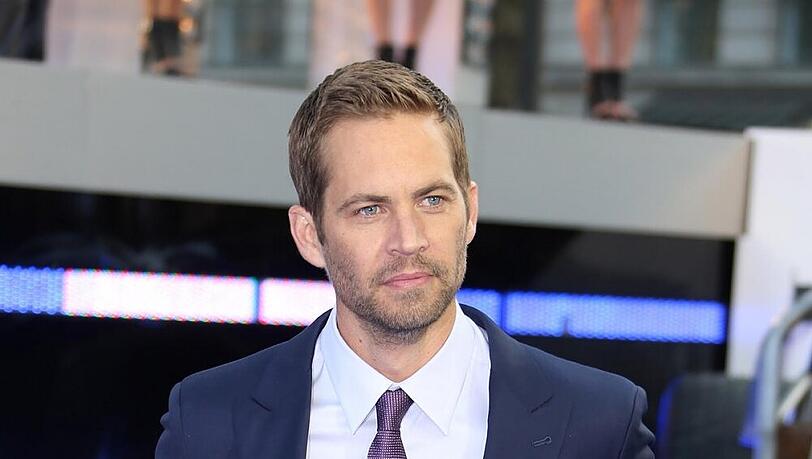Paul Walker verstarb am 30. November bei einem Autounfall im kalifornischen Santa Clarita Paul Walker verstarb am 30. November bei einem Autounfall im kalifornischen Santa Clarita