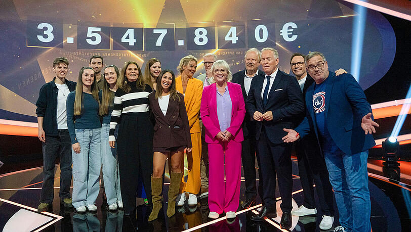 Bei "Der Quiz-Champion" begrüßt Johannes B. Kerner wechselnde Promi-Experten, die sich mit den Show-Kandidaten messen.