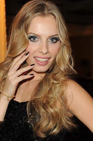 Strahlend schön: Die Kosmetik-Party im Bayerischen Hof. Mit dabei: Top-Model Jana Beller.