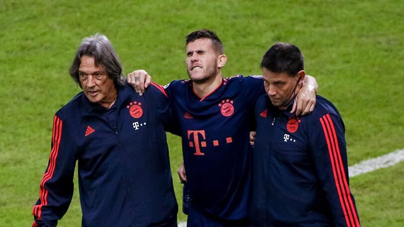 Lucas Hernández (Mitte) zog sich im Herbst eine schwere Innenbandverletzung zu und fiel monatelang aus.